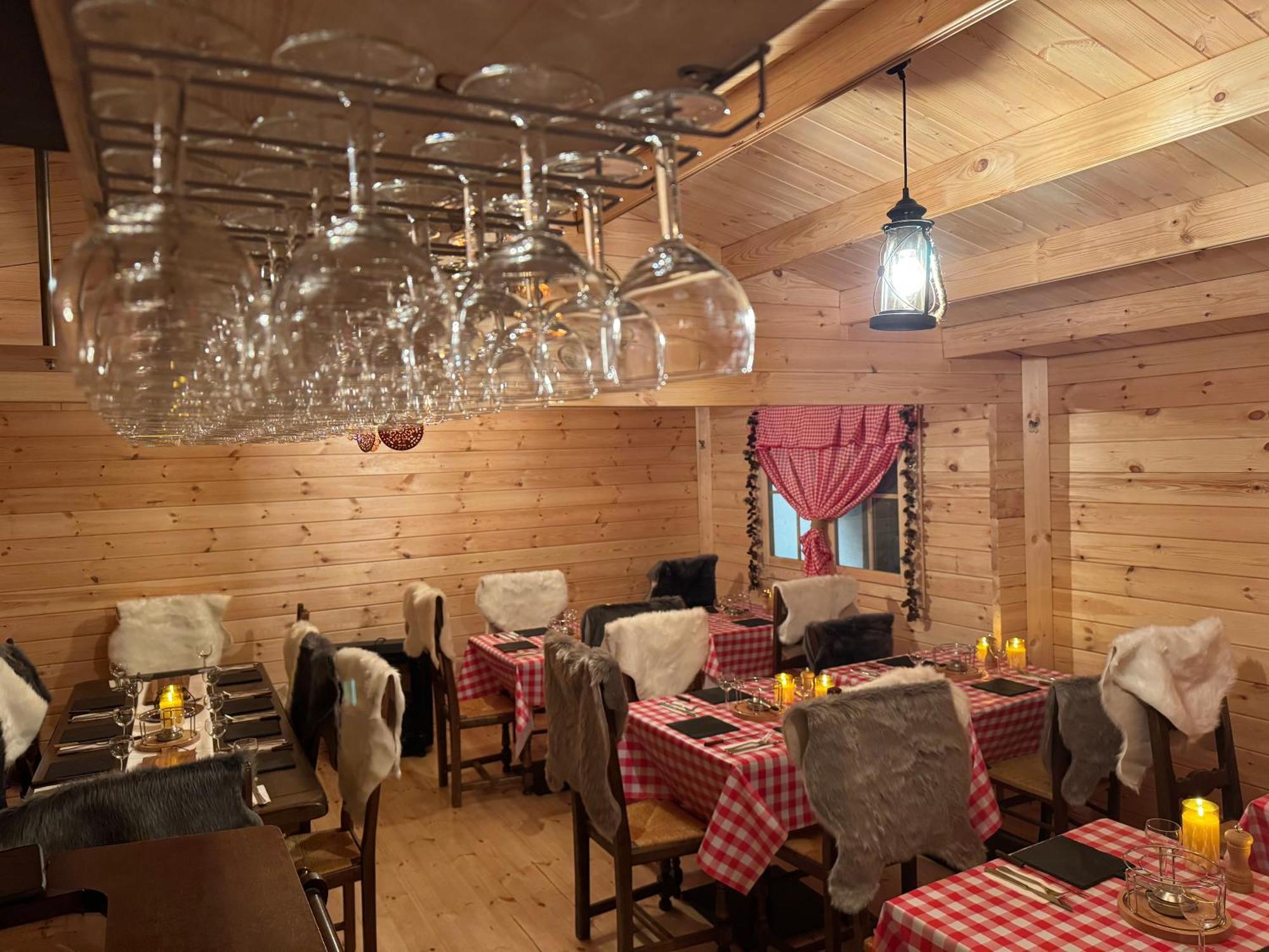 Nash Pratik Hotel Vernier